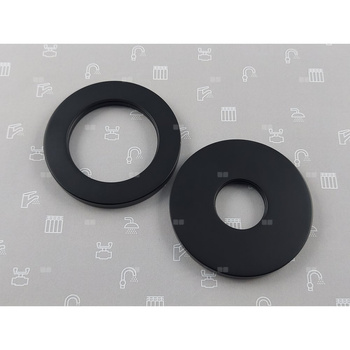 Komplet rozet z uszczelkami do baterii umywalkowej podtynkowej MOZA BLACK